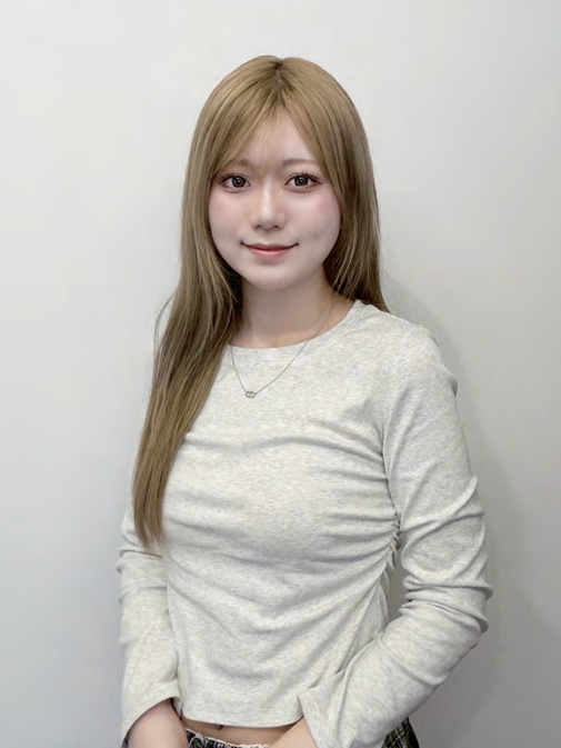 パンフレットに掲載されたMISAKIさんの写真